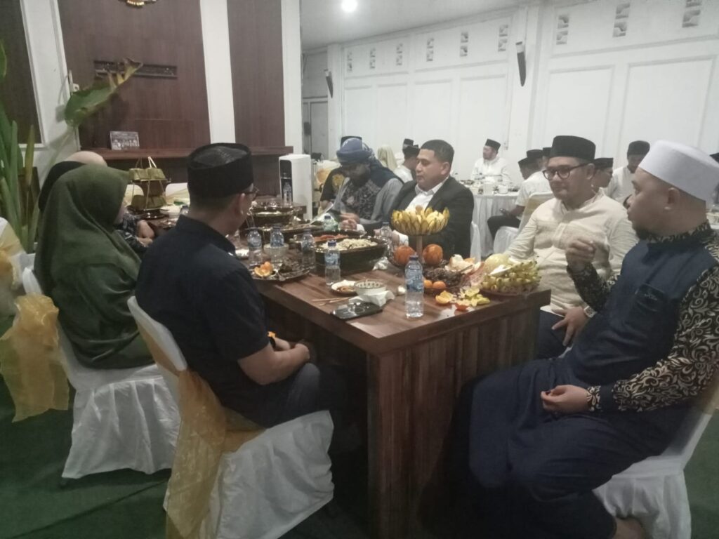 Dirut Perumda Parkir Makassar Gelar Buka Puasa Bersama