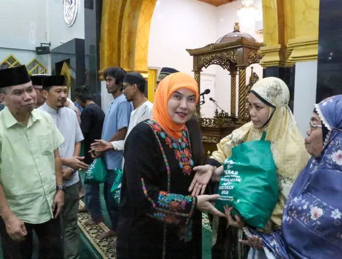 Di Akhir Ramadhan, Aliyah Mustika Ilham Pimpin Safari Ramadhan di Biringkanaya dan Tamalanrea