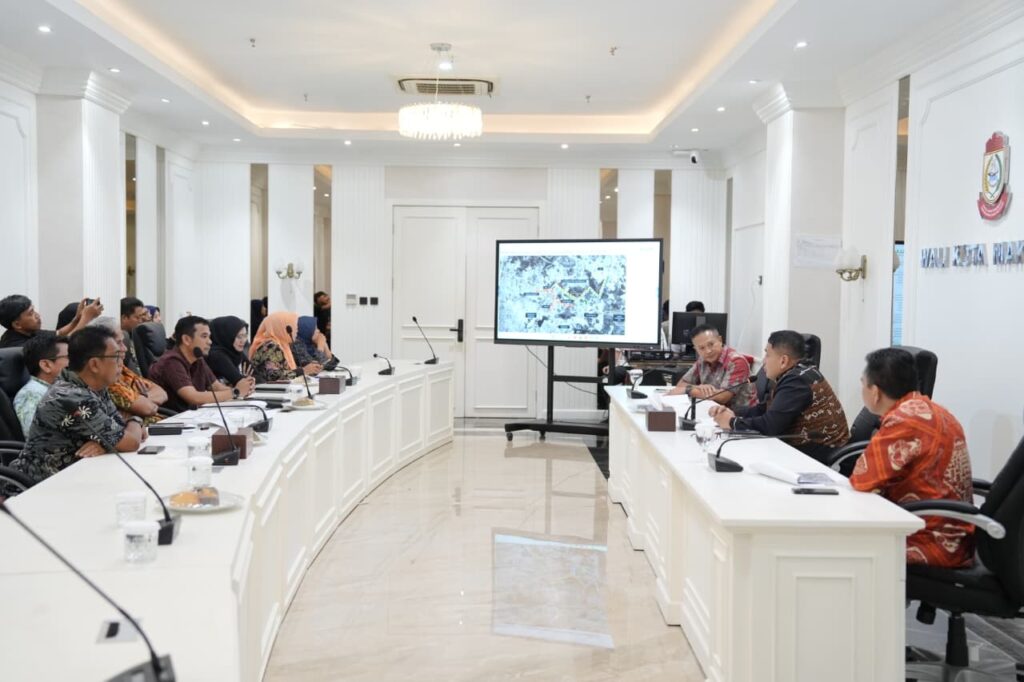 Pemkot Makassar Kebut Penyelesaian Jalan Alternatif Leimena-Antang