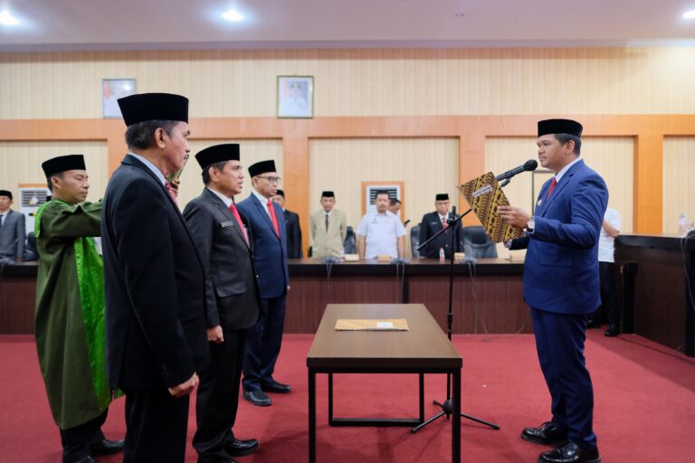 Bupati Fathul Fauzy Lantik Muhammad Tafsir sebagai Pj Sekda Bantaeng