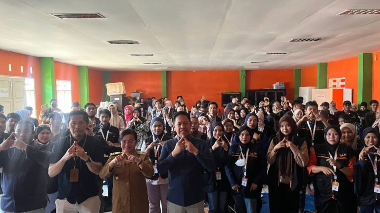 Lurah Paccerakkang Dampingi Kepala BPS Kota Makassar dalam Monev Petugas SE2026 se-Kecamatan Biringkanaya