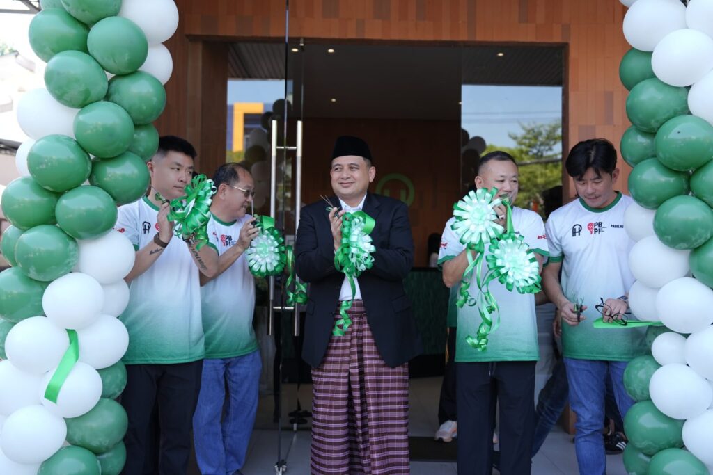 Wali Kota Munafri Resmikan PadelHood Makassar