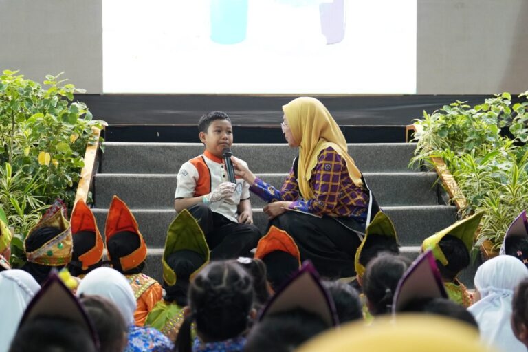 Bunda PAUD Makassar Ajak Anak Cintai Lingkungan Lewat Storytelling