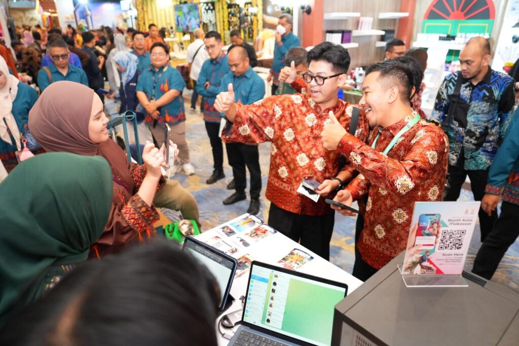 AI Photobooth Lontara+ Diskominfo Makassar Jadi Daya Tarik Pengunjung Indonesia City Expo 2026