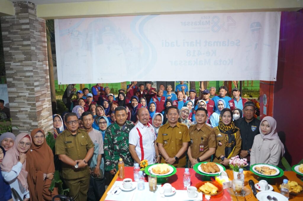 Camat Biringkanaya Sambangi Posko Kamtibmas Kelurahan Bakung