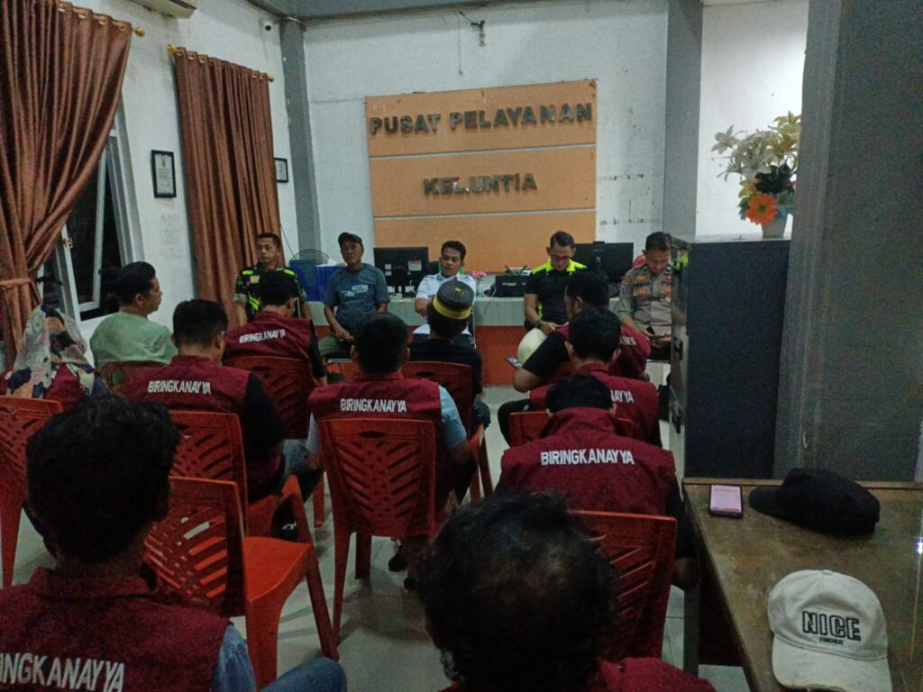 Lurah Untia Pimpin Rapat Pembentukan Panitia HUT RI Ke-81