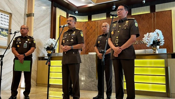 Jaksa Agung Lantik Pejabat Tinggi, Diantaranya Kuntadi Sebagai Jampidsus