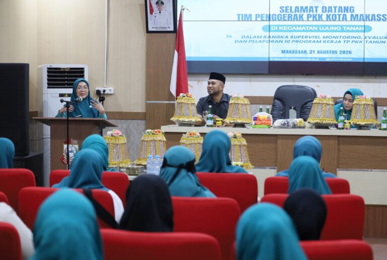 Ketua TP PKK Makassar Puji Kinerja Kader dan Pemcam Ujung Tanah dalam Mengawal Program Kebijakan