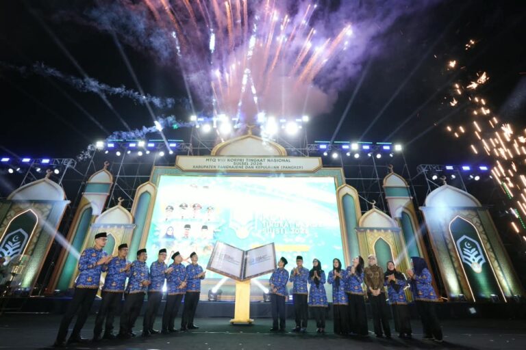 Wali Kota Makassar Munafri Dampingi Menag Tutup MTQ VIII KORPRI Nasional di Pangkep