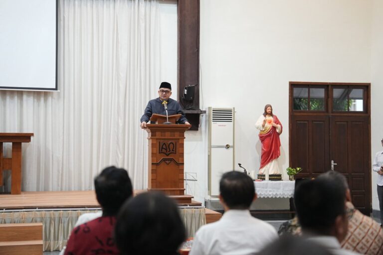 Wali Kota Makassar Munafri Dorong FKLA Hadirkan Aksi Kemanusiaan Tanpa Sekat Agama