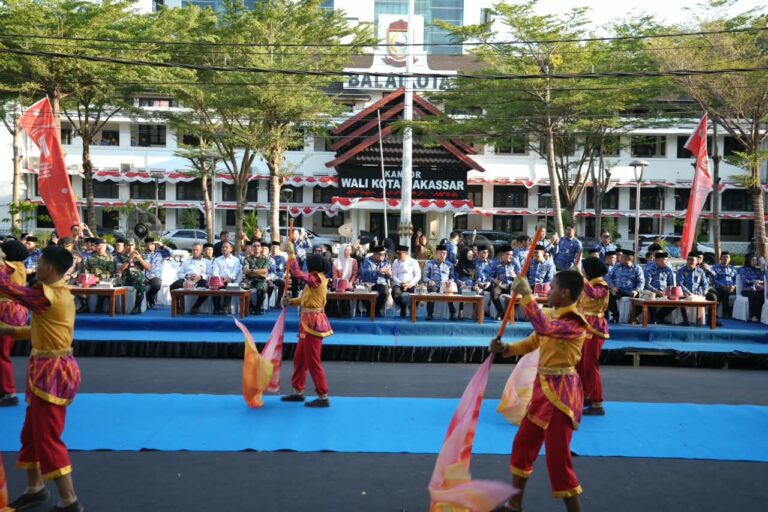 Ribuan Peserta Ikuti Defile MTQ KORPRI di Makassar