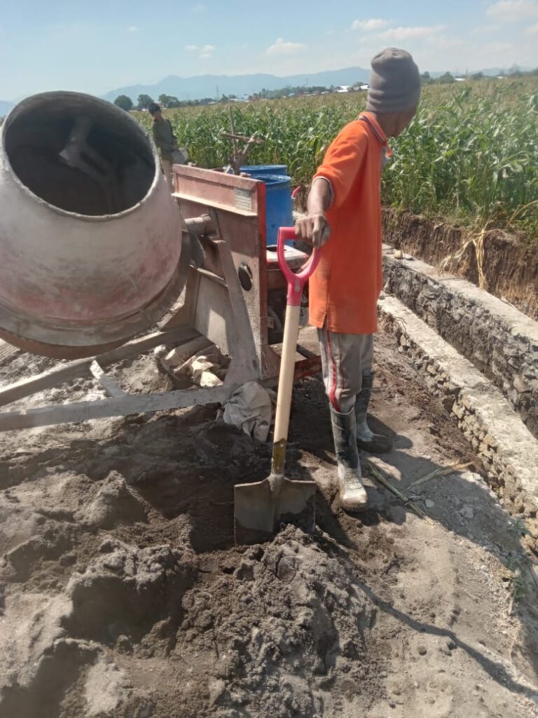 Pekerjaan PT Jaya Etika Beton di Duga tidak Sesuai Bestek