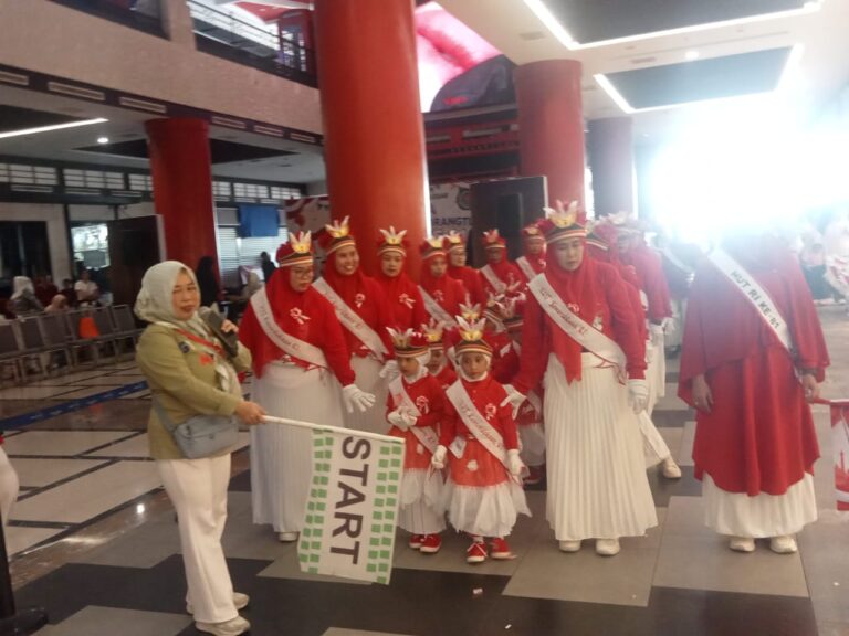 IGTKI-PGRI Kota Makassar Gelar Lomba Pawai TK dan Orang Tua