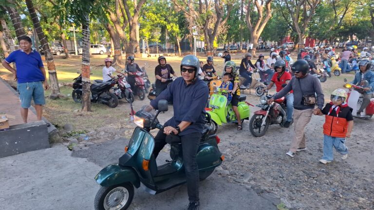 Bupati Bantaeng Motoran Santai Bersama Komunitas Vespa Meriahkan HUT RI ke-81