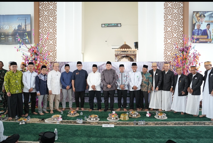 Wali Kota Makassar Munafri Hadiri Maulid di Masjid Al-Kautsar Citraland Tallasa City
