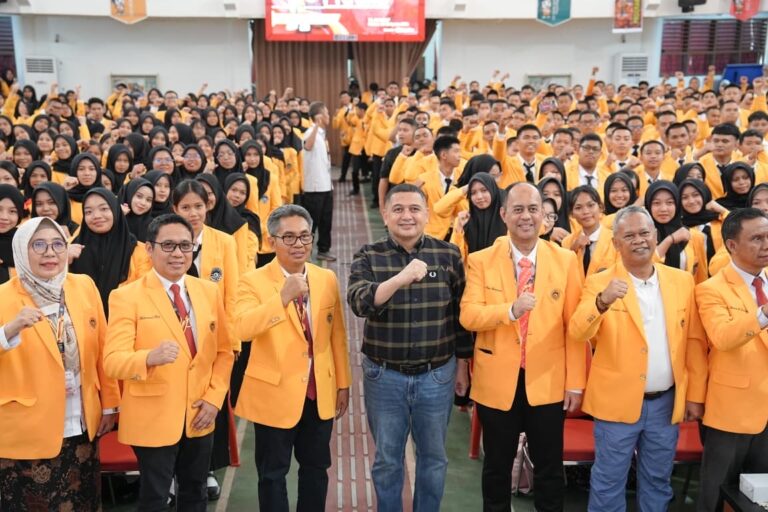 Sambut Maba Teknik UNM, Munafri Kenalkan Makassar sebagai Ruang Tumbuh Anak Muda