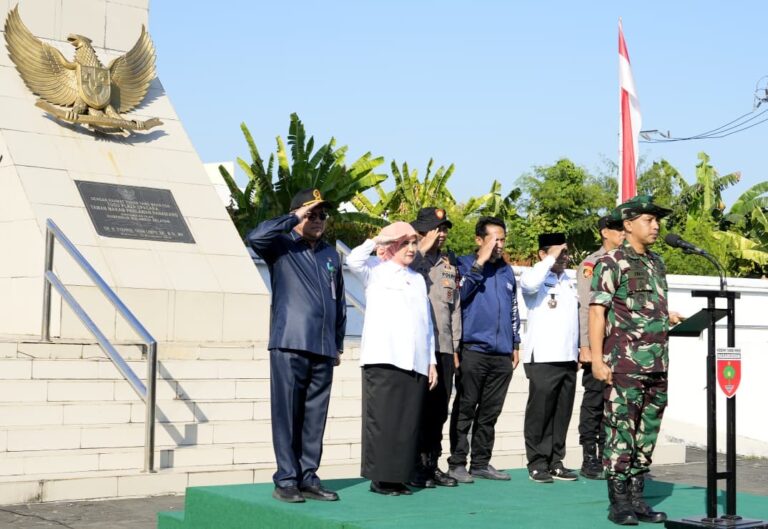 Wakil Wali Kota Makassar Hadiri Karya Bakti di Taman Makam Pahlawan
