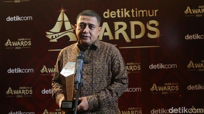 Pemkot Makassar Raih detiktimur Award