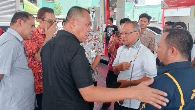 DPRD Sulsel Klaim Antrean SPBU karena Panic Buying