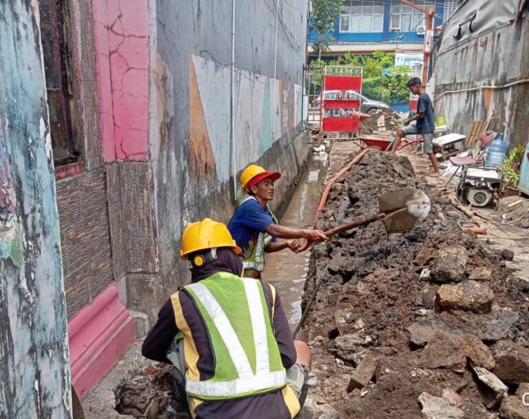Pemkot Makassar Benahi Jalan dan Drainase Pongtiku