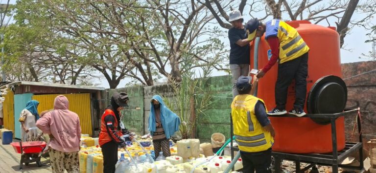 BPBD Makassar Telaah Salurkan 7,19 Juta Liter Air Untuk 26 Ribu KK